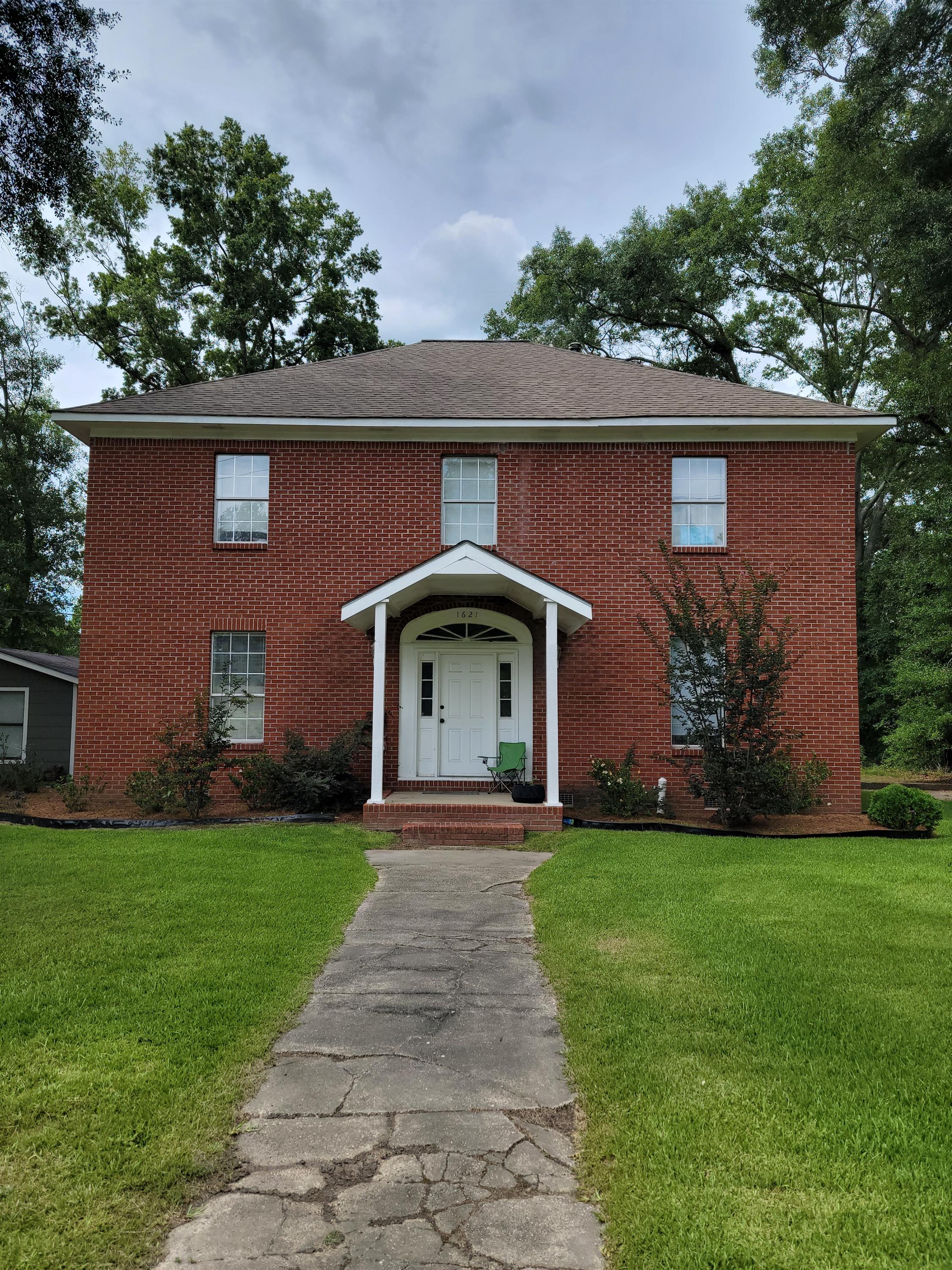 1621 W 7th Street (2)